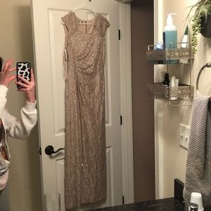TAHARI GOLD PROM OR SPECIAL OCCASION DRESS
